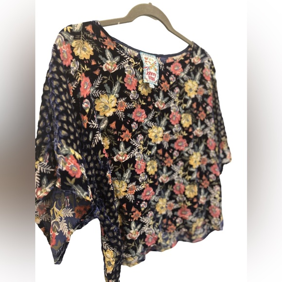 Johnny Was Silk Boxy Tee With Floral Velevt Burn Out Pattern - Picture 2 of 6
